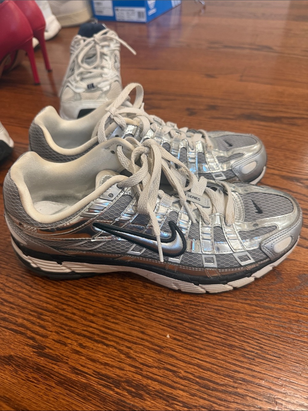 Nike Women's p-6000 Silver Mesh Running Sneakers size men’s 7 and women’s 8.5